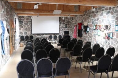 Toolide asetus Setu seminariruumis